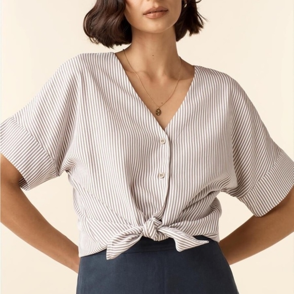 VETTA White and Tan Reversible Striped Button-Down Girlfriend Shirt